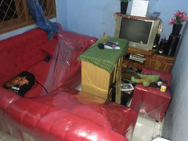 Sofa L Putus Jaguar Kain Boneka + Meja (promo Harga)