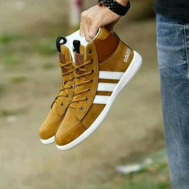 Sepatu pria sneakers casual adidas neo