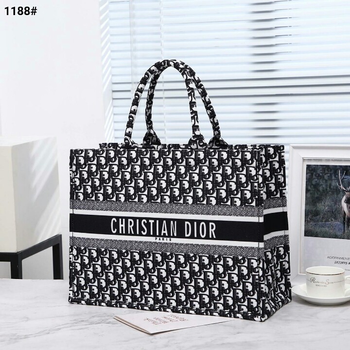 Tas Christian Dior Asli Harga