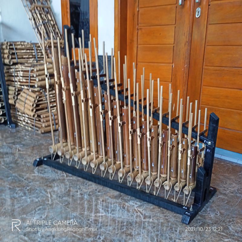 Angklung pengamen 16 nada 2 tabung bambu hitam ( G - A )