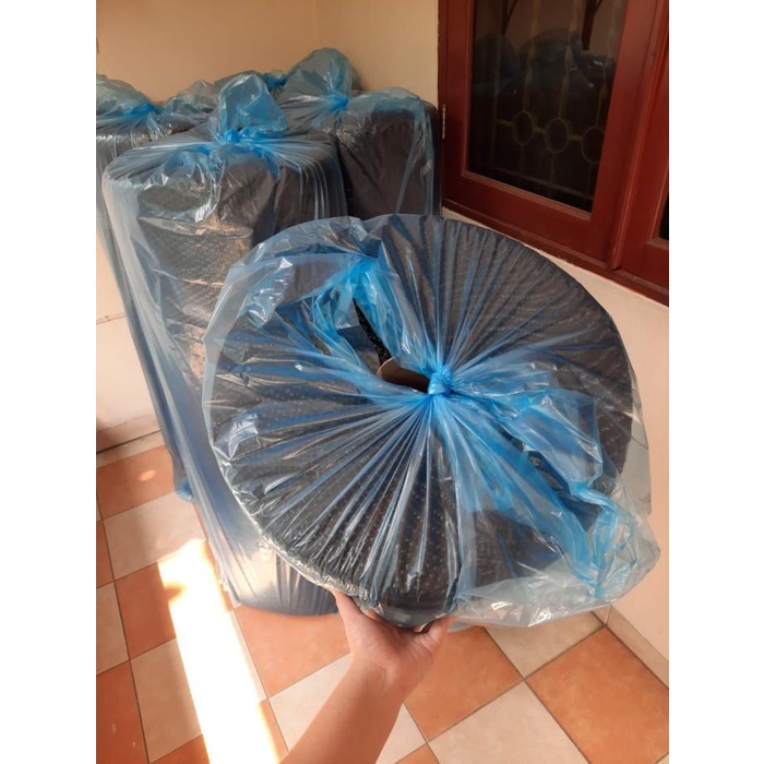 

BUBBLE WRAP TEBAL BENING HITAM ROLL UK 125CM X 50M BUNGKUS PACKING