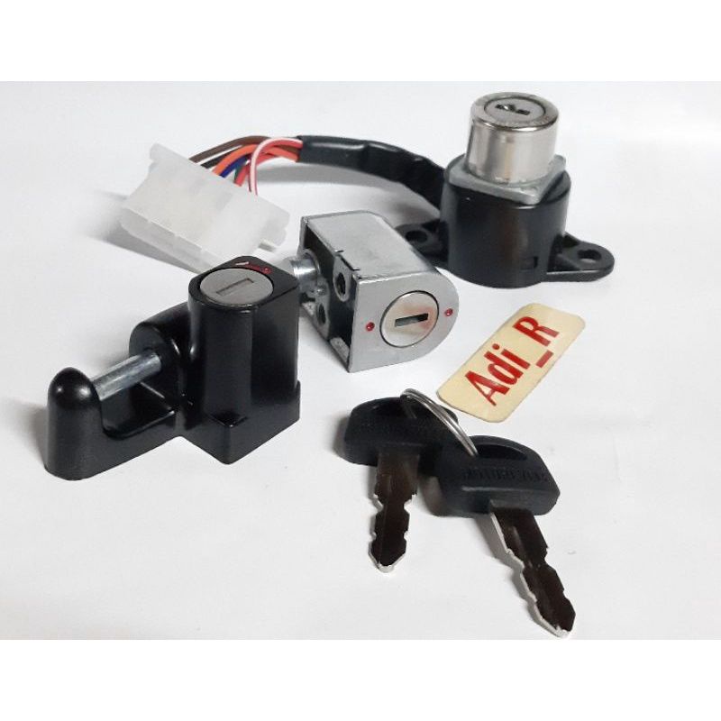 KUNCI KONTAK SET C70 GANTUNGAN HELM C70 KUNCI STANG C70 KEY SET C70 KONTAK ASSY C70