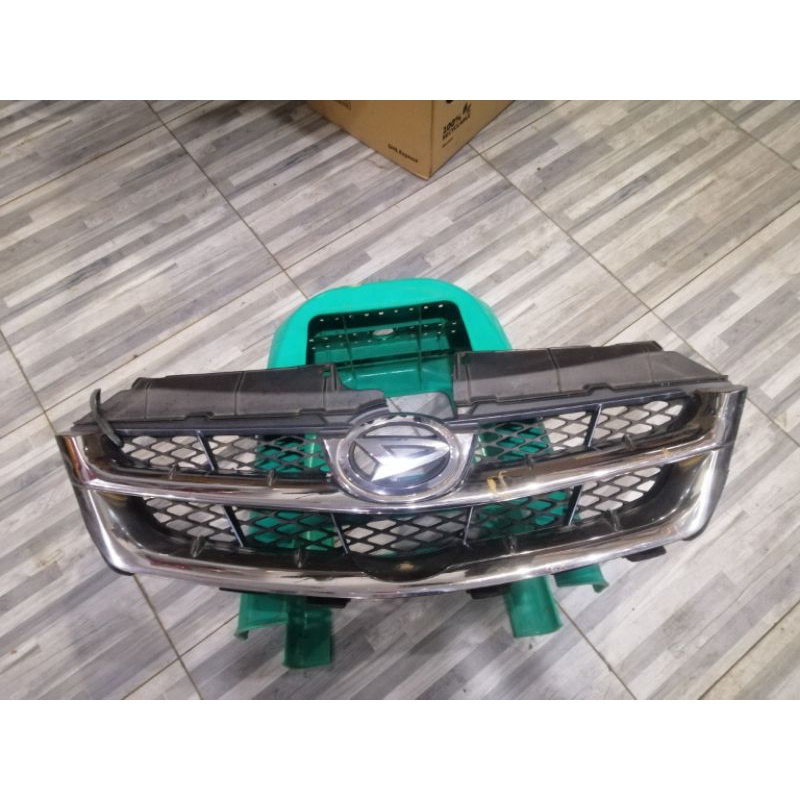gril grile Toyota avanza xenia vvti tipe G komplit tinggal pasang original