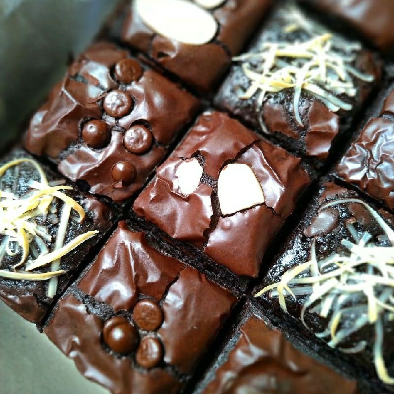 

Bebe Fudgy Brownies