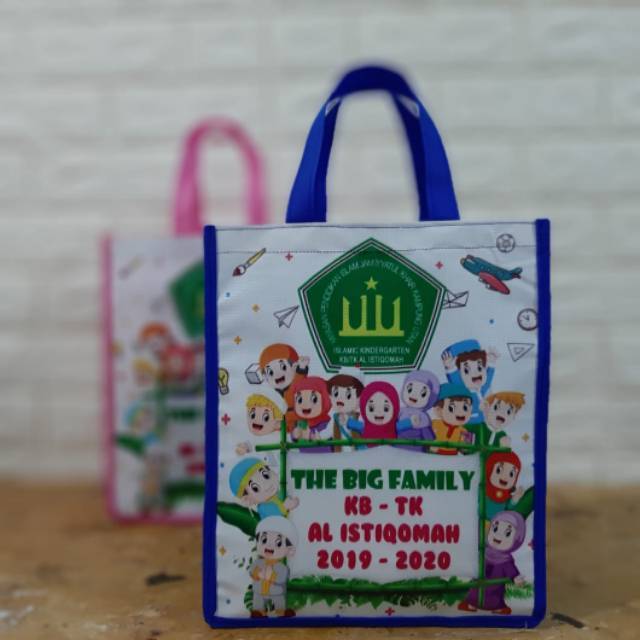 

Tas Souvenir 25X35X10 CM
