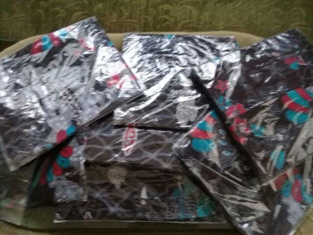 Gamis Batik Kombinasi Polos Gamis Wanita Terbaru 2021