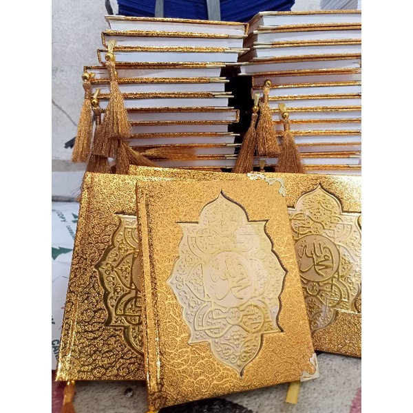 Yasin Hard Cover Emas 196 Halaman