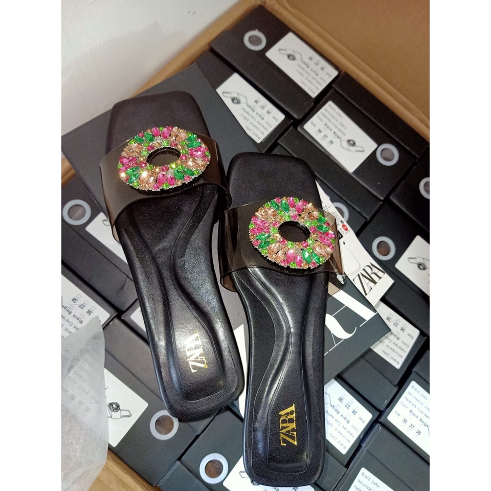 (PGBAGS) - SANDAL FLAT WANITA Z4R4 MOTIF PERMATA IMPORT PREMIUM #2355