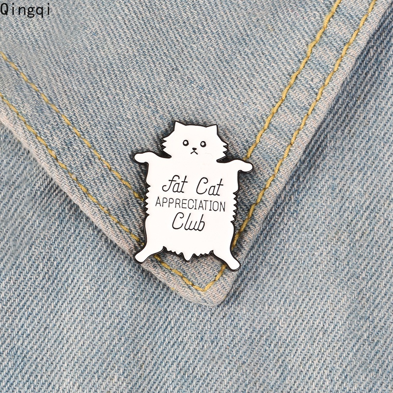 Bros Pin Enamel Desain Kartun Kucing Gemuk Berbulu Putih Untuk Kerah