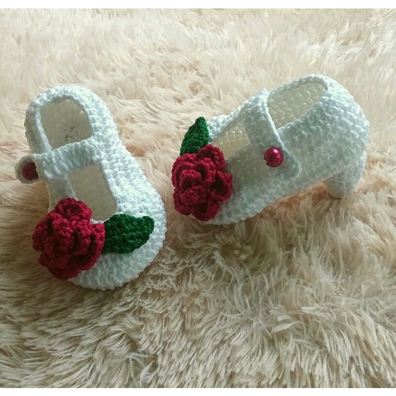 sepatu bayi cewek heels rajut sepatu rajut heels hias bunga mawar