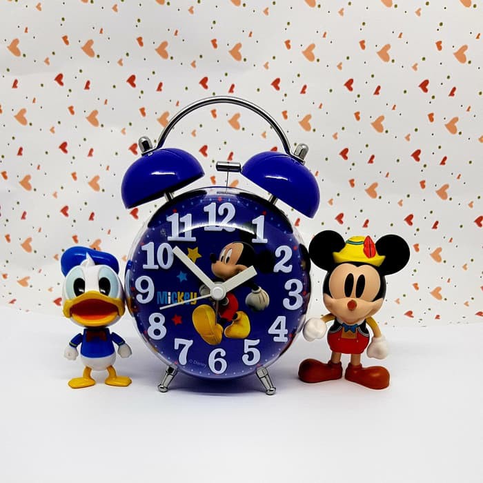 Jam Weker Karakter Minion Doraemon Mickey Mouse Totoro Unik