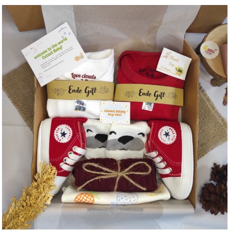 Gift Box Baby / Kado New Born / Kado Bayi / Baju Bayi / Paket Hadiah Bayi / Hampers Baby Girl / Hampers Baby Boy BISA COD
