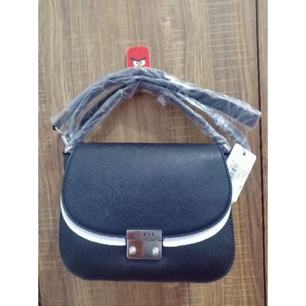 guess tas sling hand bag original counter warna hitam