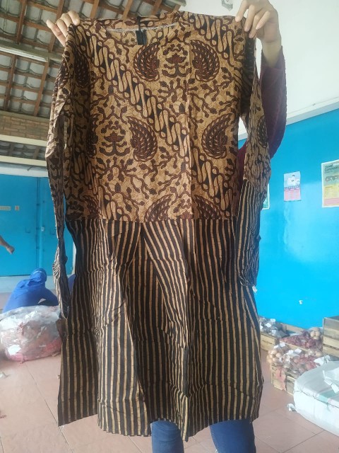 Batik Couple Keluarga Sania Ruffle Ori Ndoro Jowi Dnt Motif Rampel Coklat