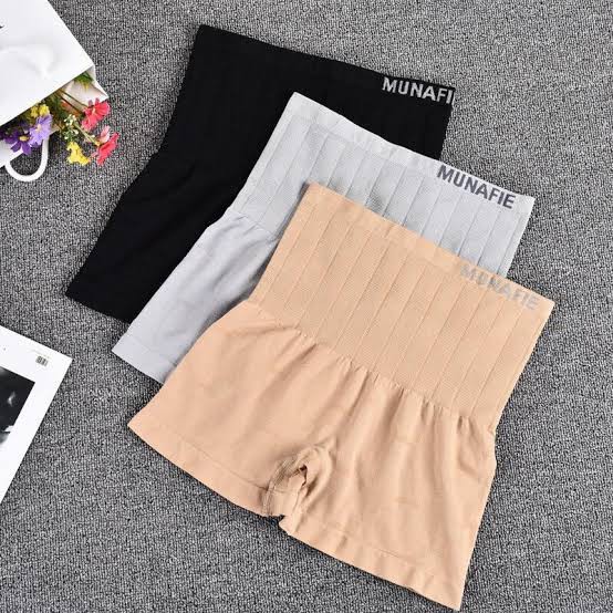 Munafie Celana Boxer Wanita / Celana Korset Pengecil Perut Munafie High Waist