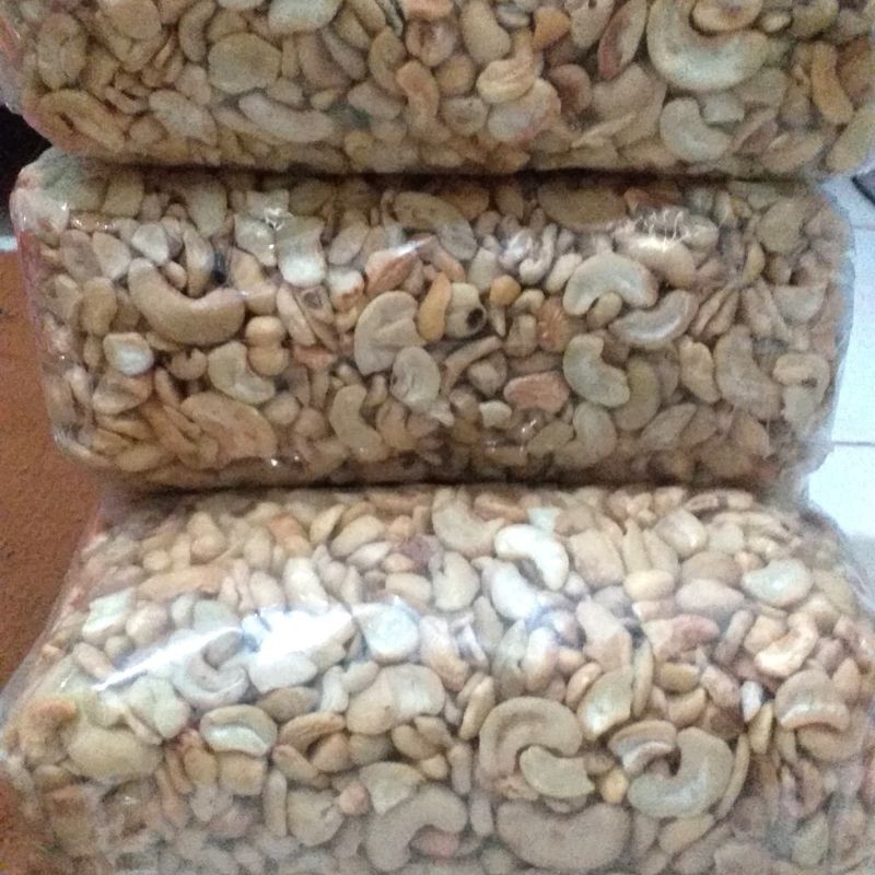 kacang,mede/mete pecah mentah 1kg