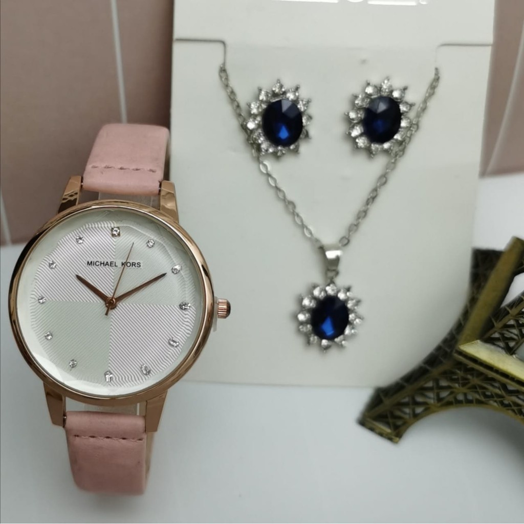  JAM  TANGAN  WANITA  MICHAEL KORS FREE SET KALUNG DAN ANTING 