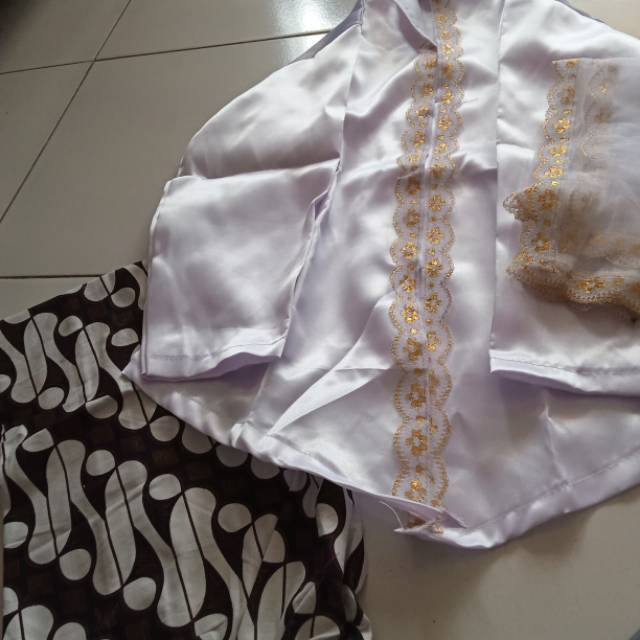Baju adat CAKNING JAWA TIMUR