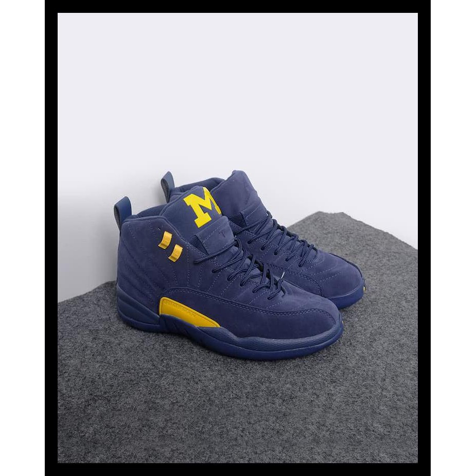 Terlaris Nike Air Jordan 12 Michigan - Biru, 40 Aman Dan Terpercaya
