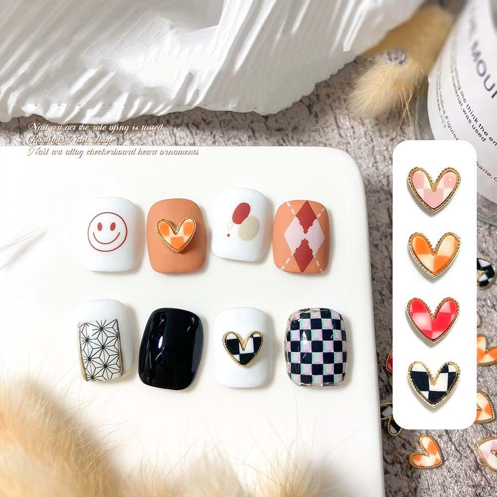 Mxbeauty Cinta Hati Perhiasan Kuku Tepi Logam Sederhana Kotak-Kotak Plaid Charm Manis DIY Nail Art Ornamen