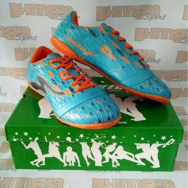 sepatu futsal speed