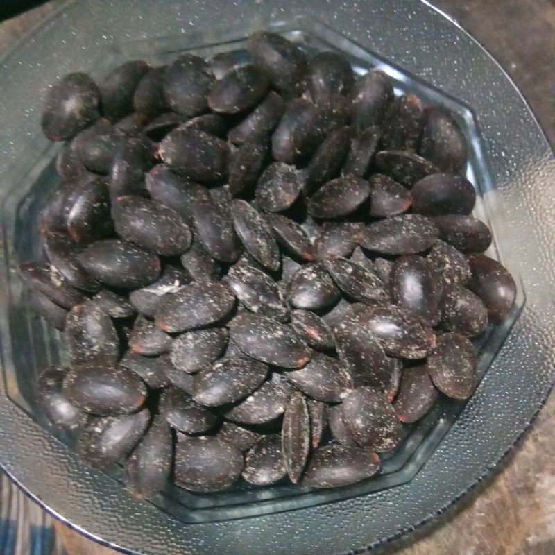 

biji kedawung/ biji kupang