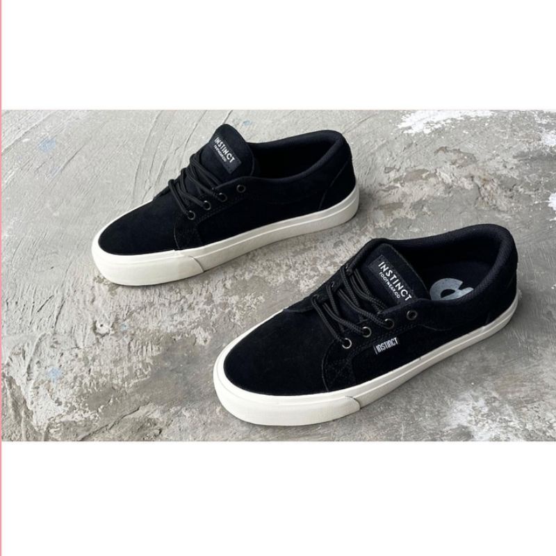 instinct footwear suede black