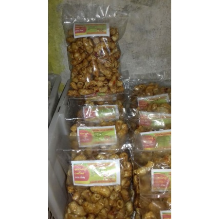 

makaroni besar - makaroni pedas makanan ringan snack - Pedas