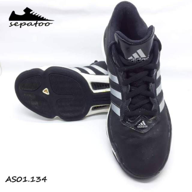 Sepatu branded original second/bekas adidas