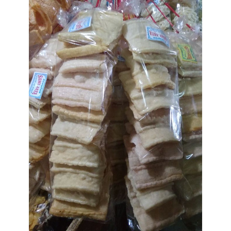 

kerupuk. renyah dan gurih