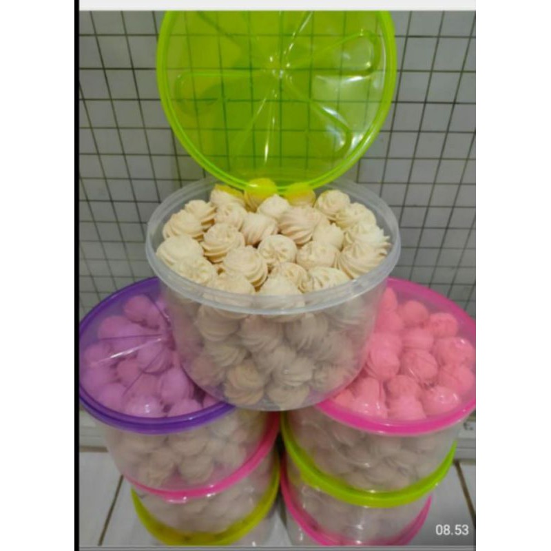 

ready kue sagu mini uk --350-450gr rasa enak bgt brsa bgt susu dan keju y