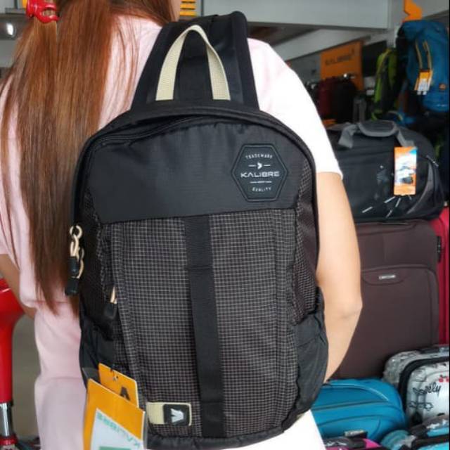 Tas selempang. Tas kantor . Tas fashion. Kalibre 920786-000. #z003529