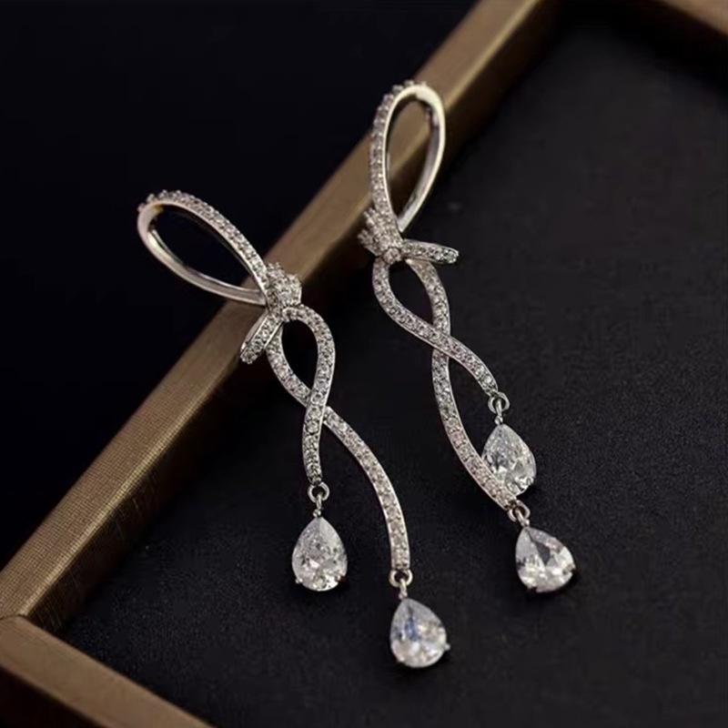 Anting Gantung Panjang Model Pita Dengan Zircon Untuk Wanita