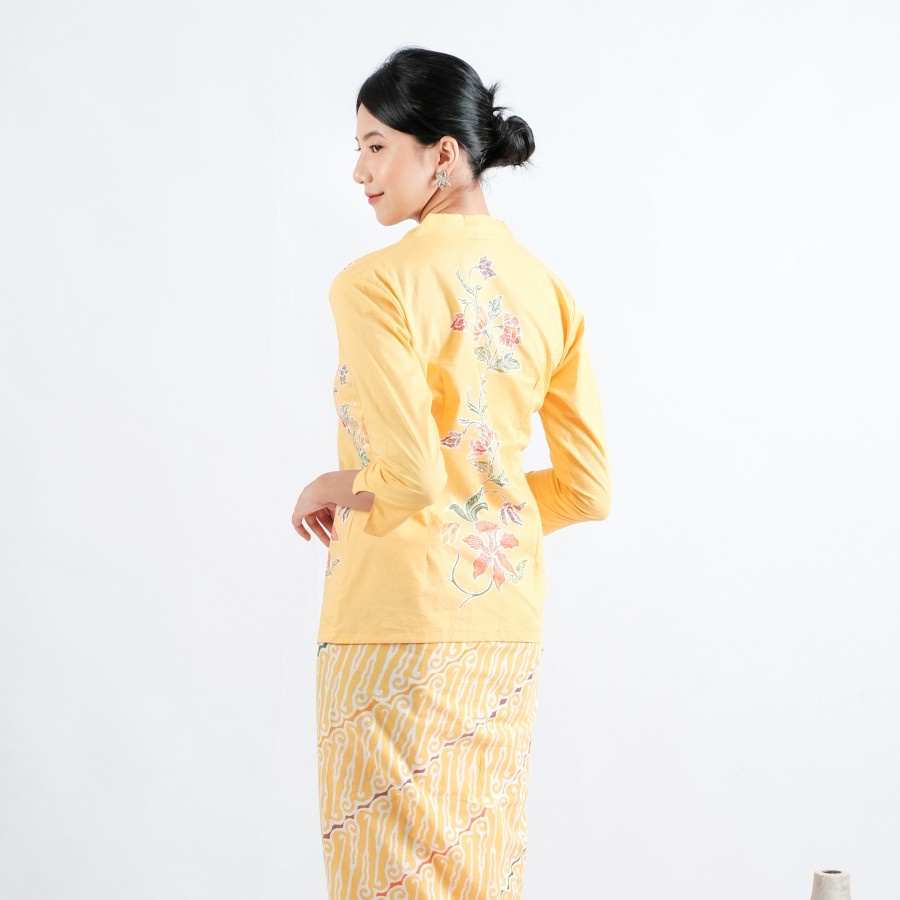 Kebaya Batik Encim Malia Lengan 7/8 Meradelima Katun Kuning