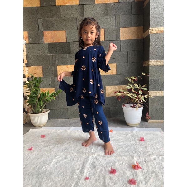 SETELAN MOTIF WAKA WAKA/ SETELAN ANAK MOTIF MURAH