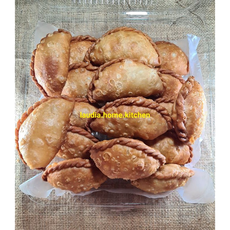 

PASTEL RENYAH ISI SAYURAN, TELUR (12PCS)