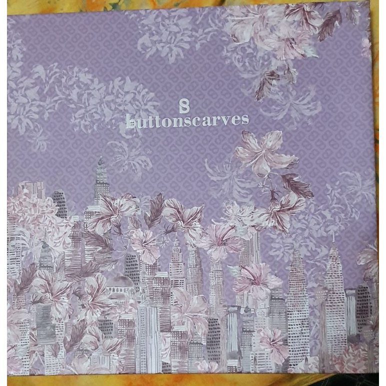 Buttonscarves Malaya Iris