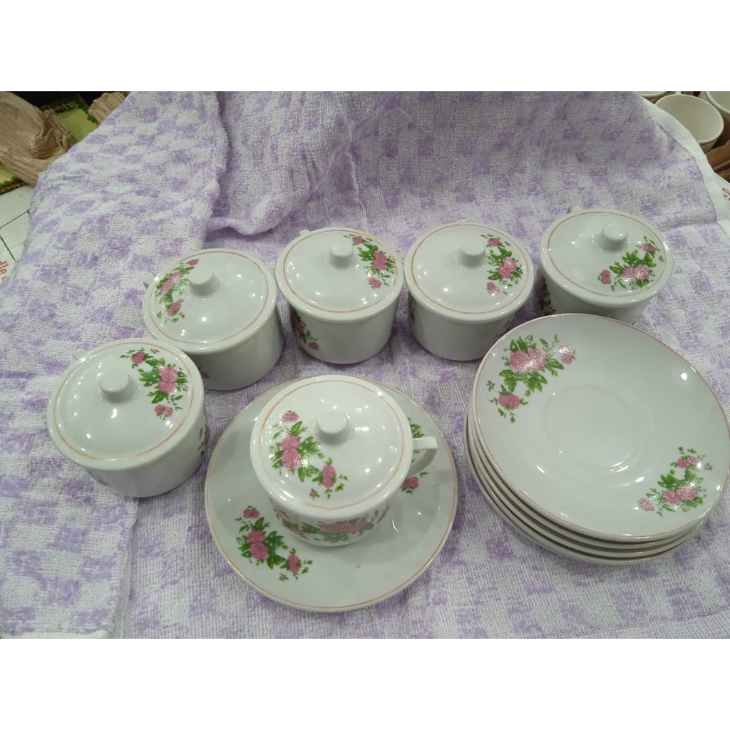 SET CANGKIR MINUM KERAMIK MOTIF BUNGA