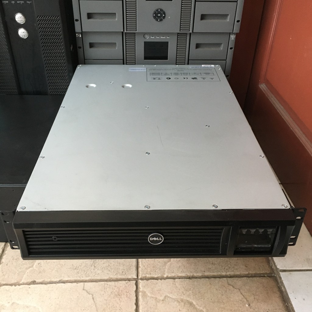 UPS Dell Smart UPS 3000VA DLT3000RMI2U