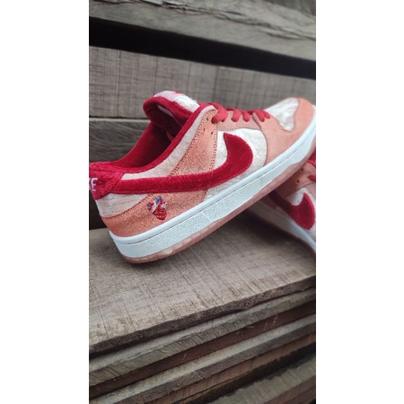 Nike SB Dunk Low X Strangelove