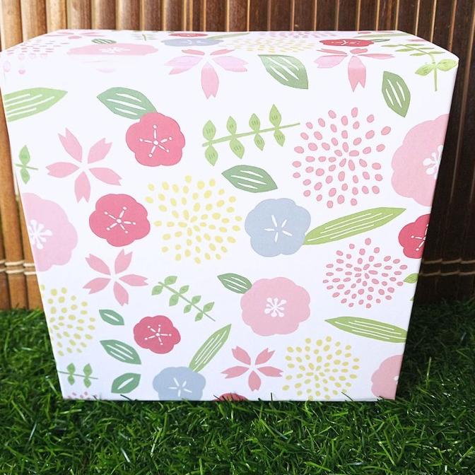 

Best Product!!! Paper Gift Box Tebal Perekat Magnet / Kotak Kado Persegi - Pink - Paling Diminati