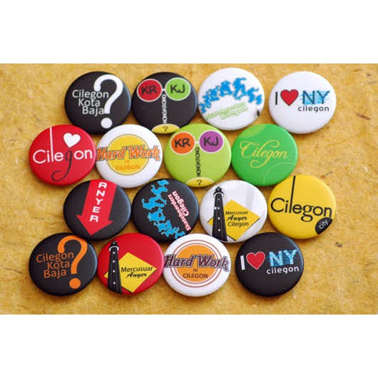 Pin Bulat Laminasi Kulit Jeruk Ukuran Besar 58mm Bisa Custom Desain dan Foto