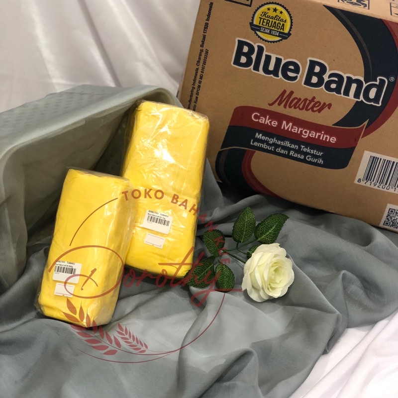 

BLUE BAND MASTER CAKE MARGARINE / MARGARIN 1 KG