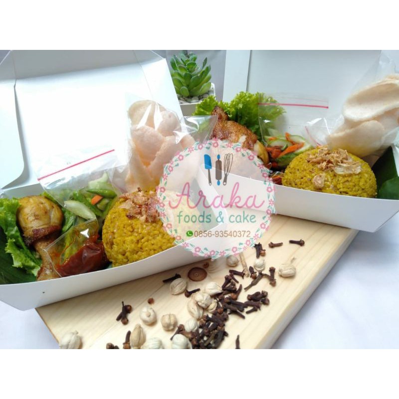 

nasi kebuli ayam box kertas