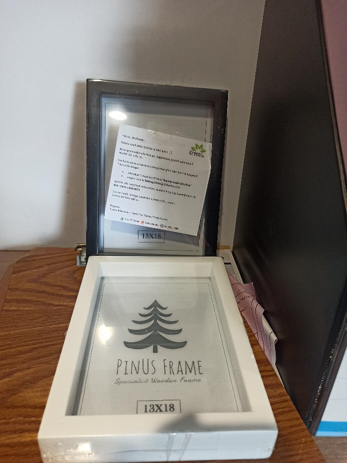 Bingkai Foto Kayu  Solidwood 5r /frame Minimalis/pigura Kaca