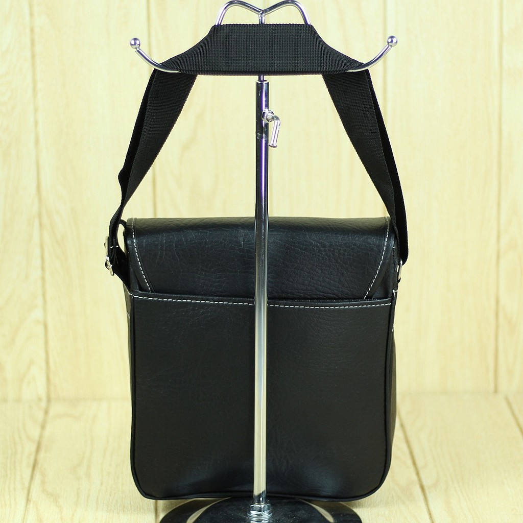 Selempang Kulit Hitam Besar Elegant Slempang Pria Keren Kerja Casual Awet Cowok Travelling Hangout