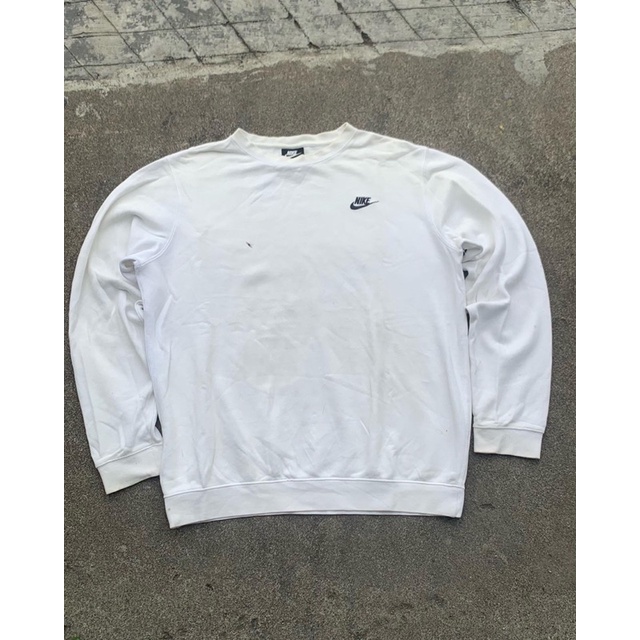 CREWNECK NIKE CLUB PUTIH SECOND