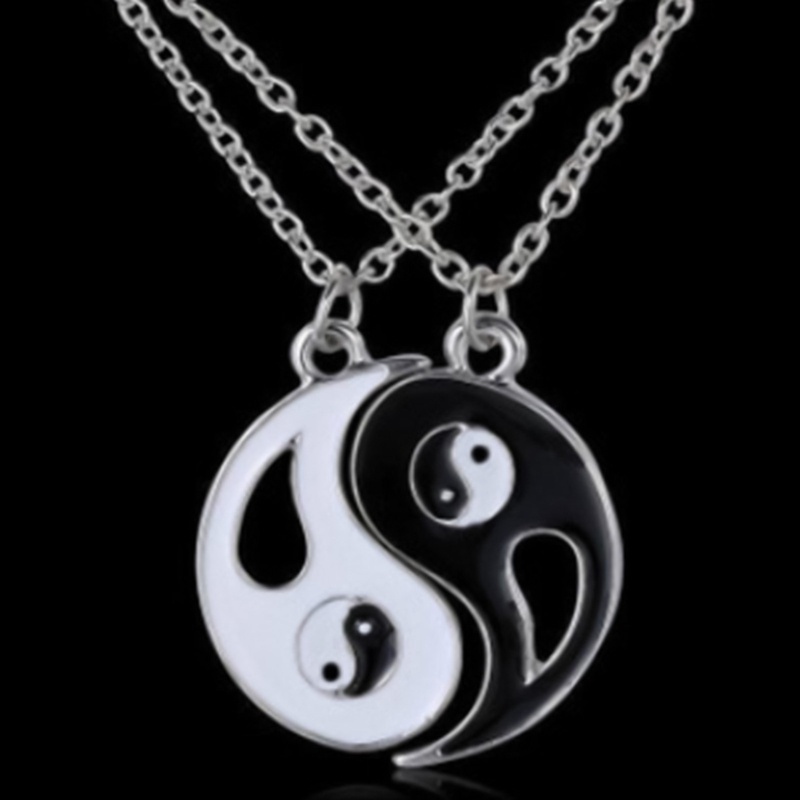 Fancyqube 2pcs / Set Kalung Liontin Yin Yang Untuk Pasangan Saudara Perempuan Dan Pria