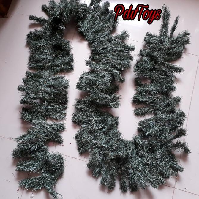 

Hiasan Ornamen Natal Garland Slinger Daun Pvc Pine Warna Hijau Muda Hn67613