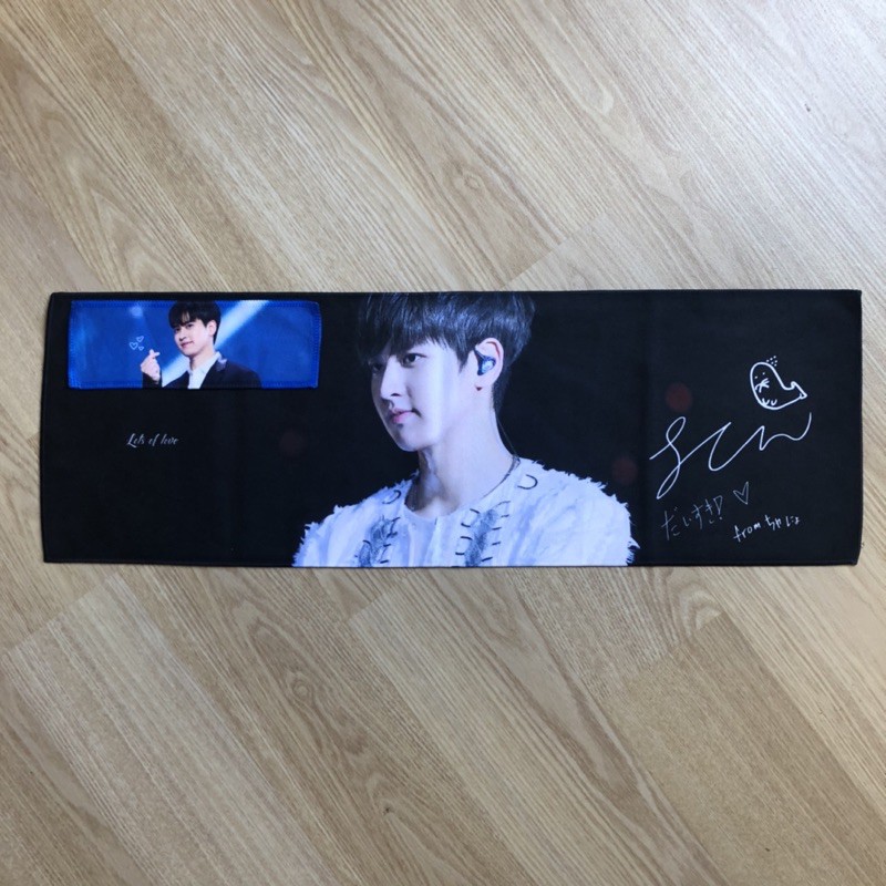 MINI & BIG SLOGAN CHANWOO IKON FROM FANSITE CHANWOO CRUSH (CHANU CHANWOOCRUSH)